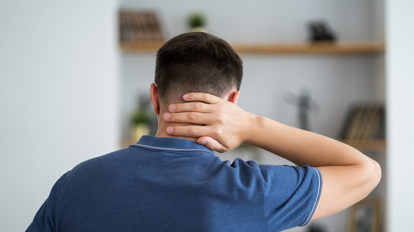 Физиотерапевт Джандигова назвала домашний массаж спины опасным