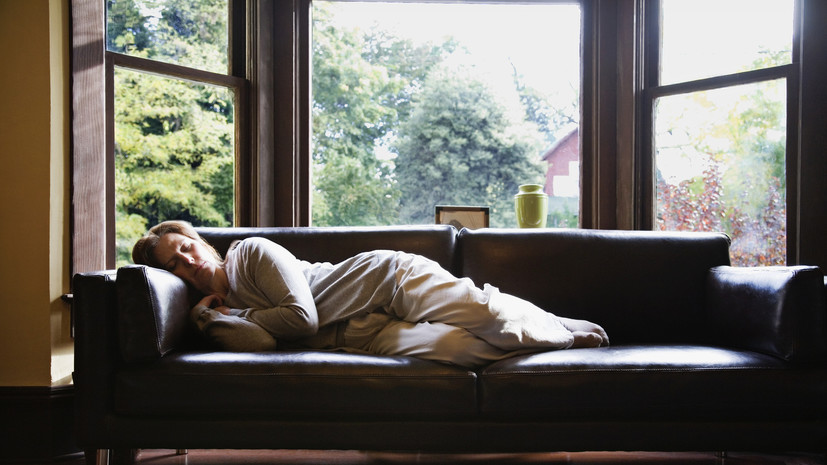 Сомнолог Царёва: организм замедляется, если дневного света становится меньше