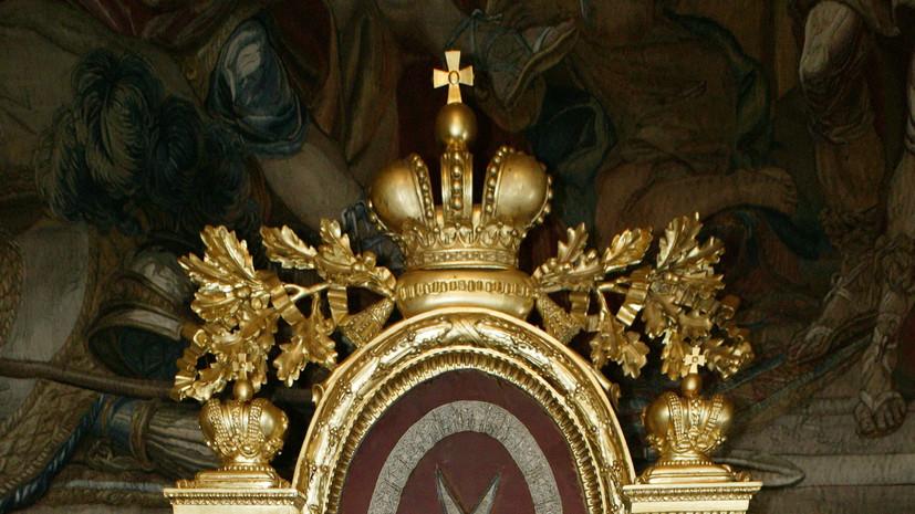 Эрмитаж намерен отсудить 847 тысяч рублей у севшего на трон Павла I посетителя