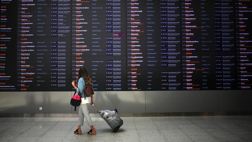 В аэропорту Шереметьево из-за ограничений задерживаются десятки рейсов