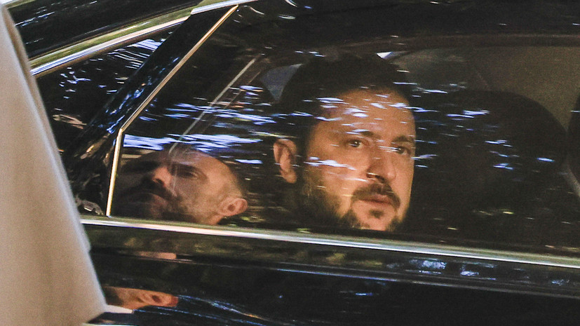 Лавров назвал затягивание конфликта вопросом выживания для Зеленского