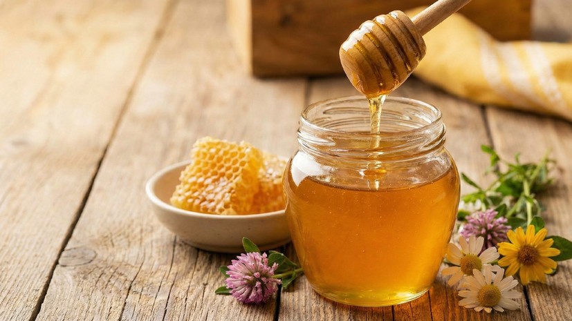 Иммунолог Эстрина посоветовала не класть мёд в кипяток