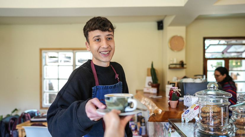 В России предложили сохранить работающим подросткам пенсию по потере кормильца