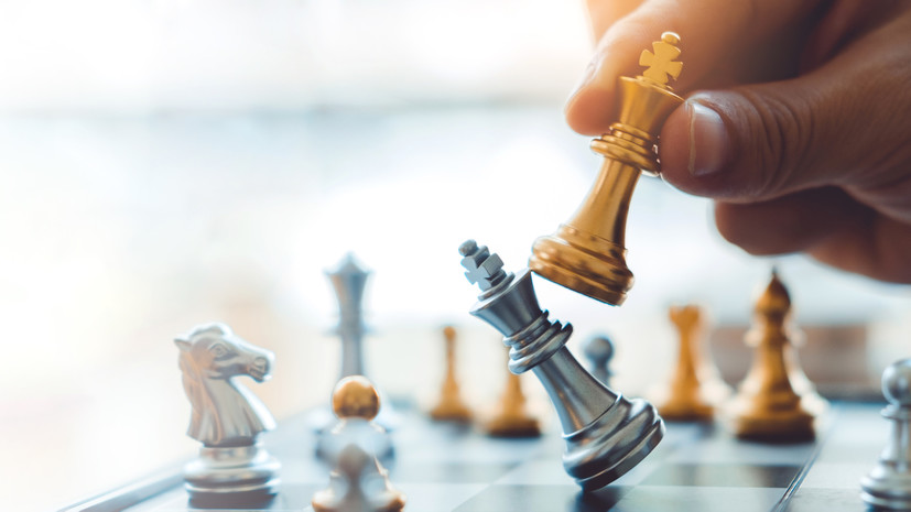 Совет ФИДЕ предложил допустить россиян к командным соревнованиям и вернуть юниорам национальную символику