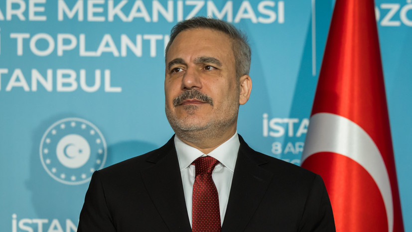 Глава МИД Турции Фидан призвал Украину согласиться на территориальные уступки