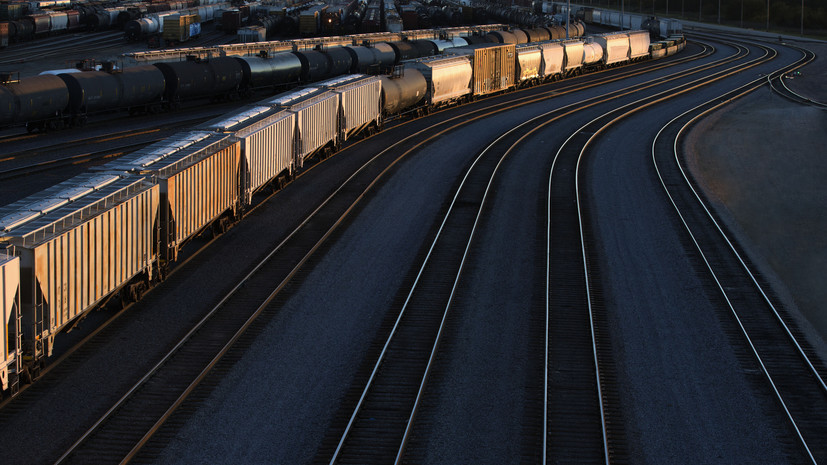 В сообщении с Крымом задерживаются пять пассажирских поездов