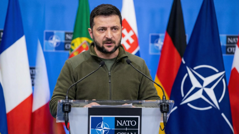 «СТРАНА.ua»: Зеленский намекнул на отказ от вступления в НАТО в обмен на гарантии