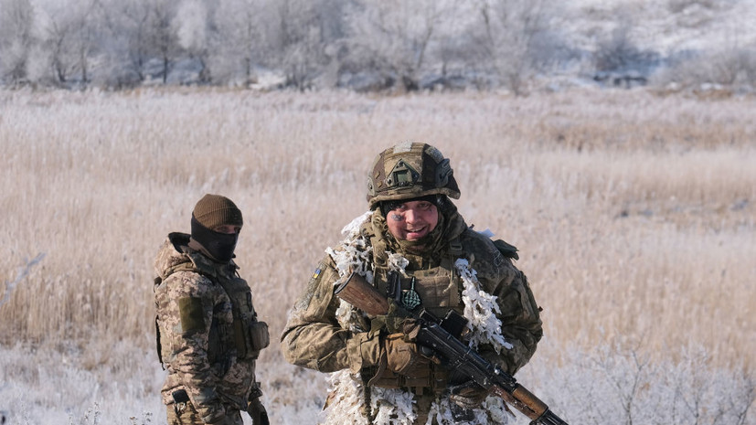 Bloomberg: Зеленский неоднократно отвергал требование вывести войска из Донбасса