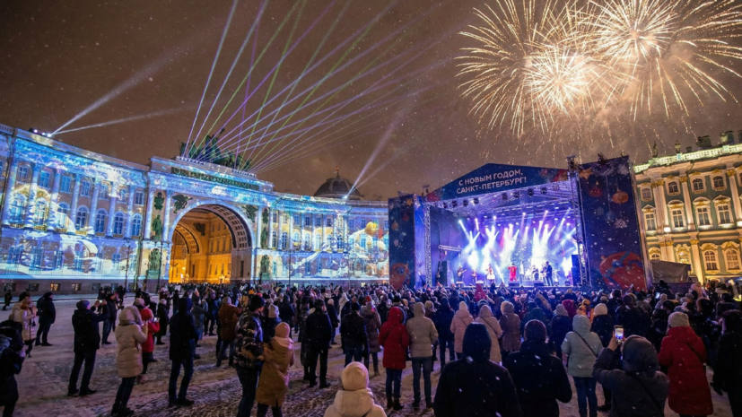 Светомузыкальные шоу пройдут в Петербурге по случаю Нового года