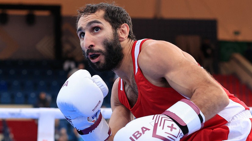 «Немного скользкий момент»: Худоян — о поражении в финале ЧМ, боксе под открытым небом и объединении World Boxing и IBA