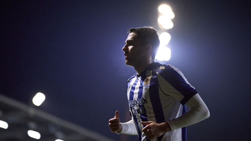 В «Реал Сосьедад» заявили, что не рассматривают уход Захаряна зимой