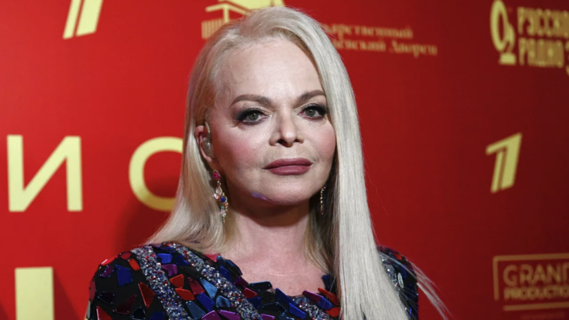 Суд рекомендовал покупательнице квартиры Долиной взыскать убытки с мошенников