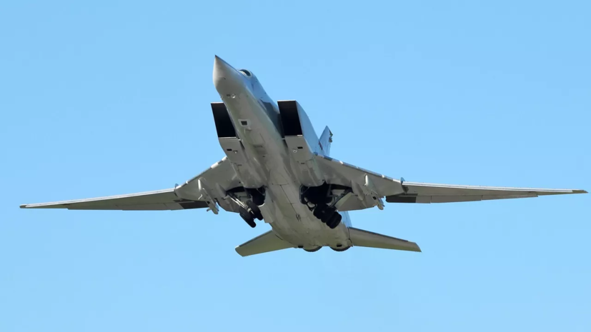 Ту-22М3 ВКС России выполнили плановый полёт над Чёрным морем