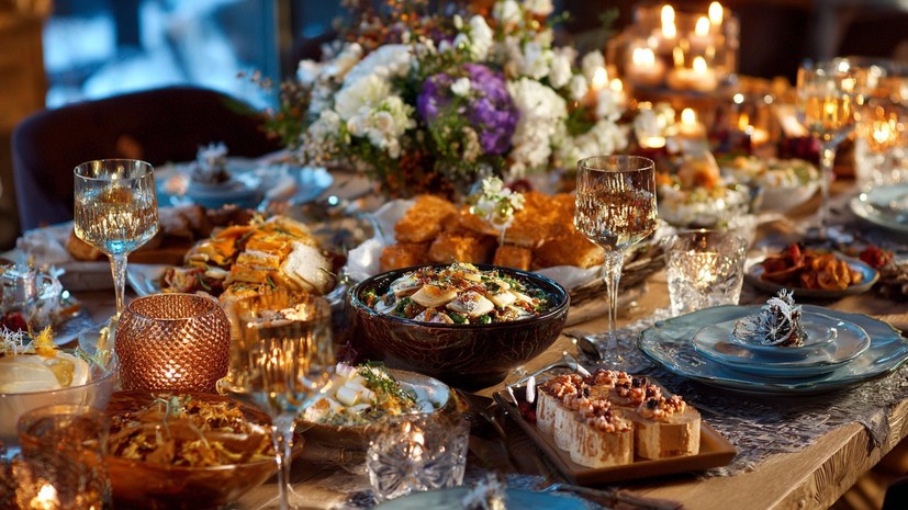 Финансист Писарев посоветовал заранее составить меню на новогодний стол