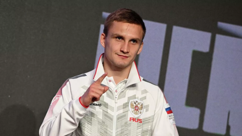 Российского боксёра Шумкова накажут за укус соперника за ухо на чемпионате мира