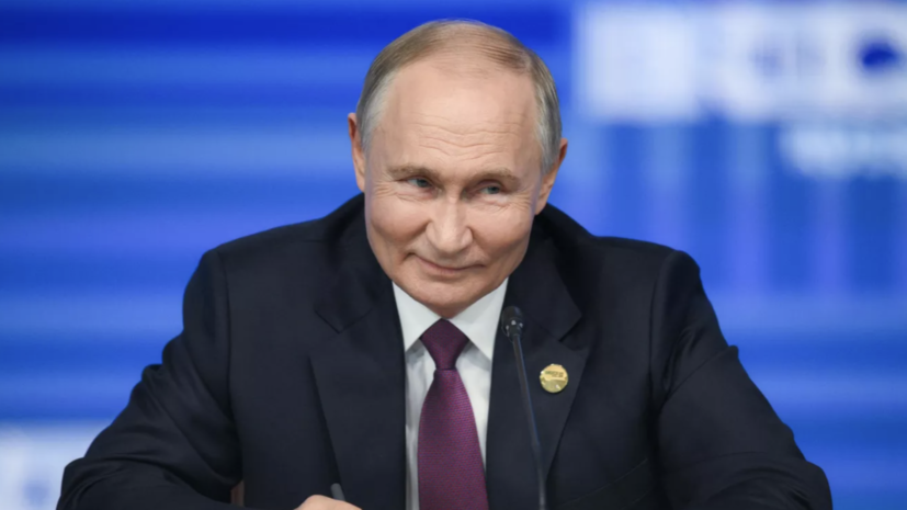 Песков сообщил о передаче Путину подборок вопросов к прямой линии