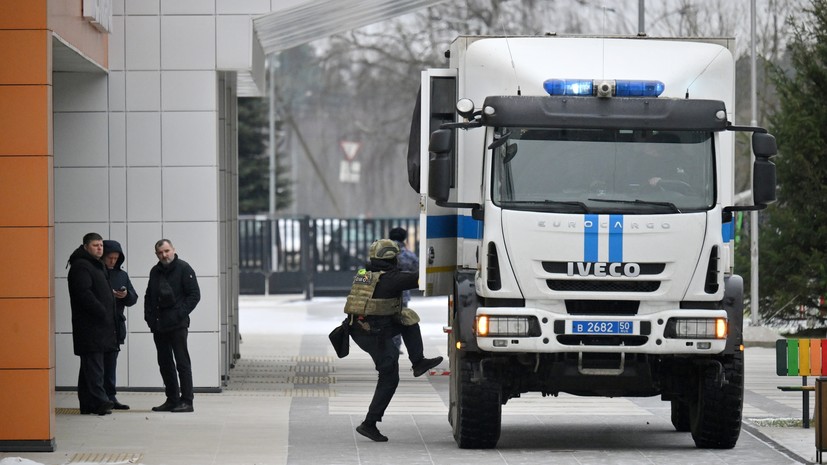 По месту жительства напавшего на школу в Подмосковье проведены обыски
