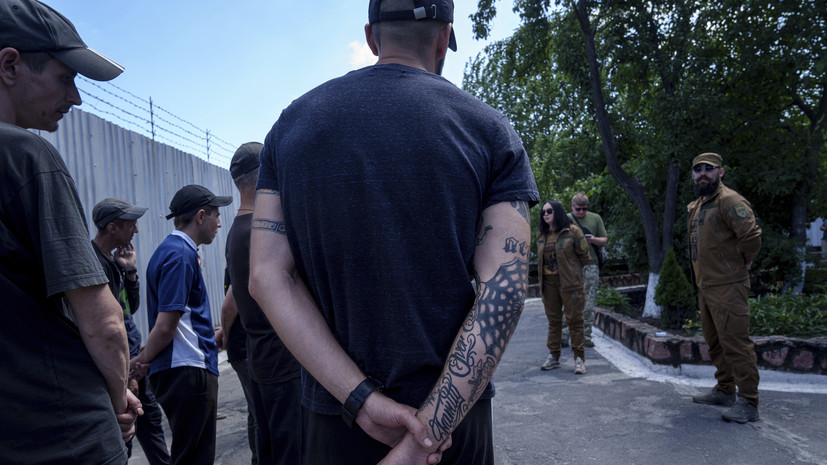 В Днепропетровске произошла массовая драка сотрудников ТЦК с местными