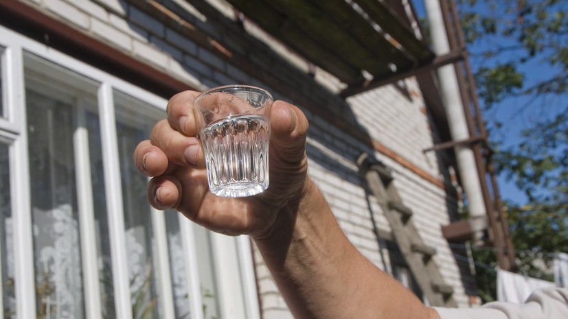 В Подмосковье с 1 марта ограничат продажу алкоголя в общепите до двух часов