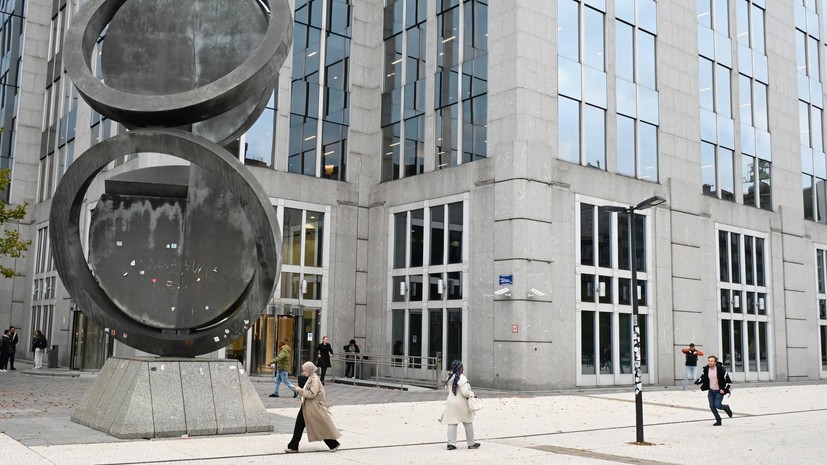 Fitch поместило Euroclear под негативный прогноз из-за активов России и иска ЦБ