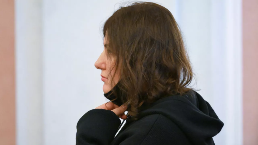 Лурье в эфире Первого канала ответит на предложение Долиной по спорной квартире