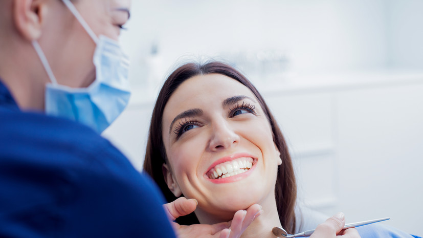 Врач посоветовала следить за гигиеной полости рта после профессиональной чистки зубов