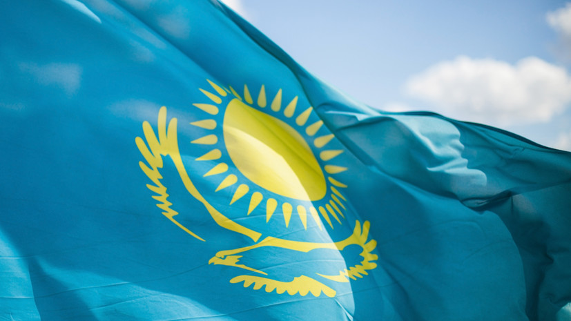 В Казахстане утвердили закон о запрете пропаганды ЛГБТ