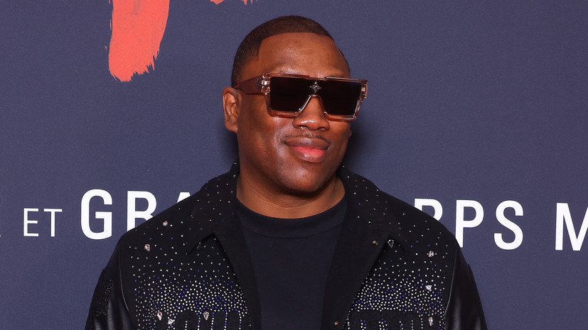 Французский рэпер пошутил, что хочет получить паспорт РФ после игры вратаря ПСЖ Сафонова