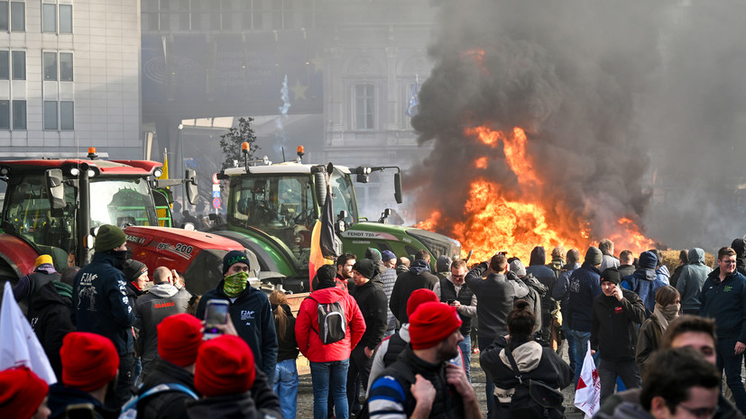 Полиция применила слезоточивый газ против протестующих в Брюсселе