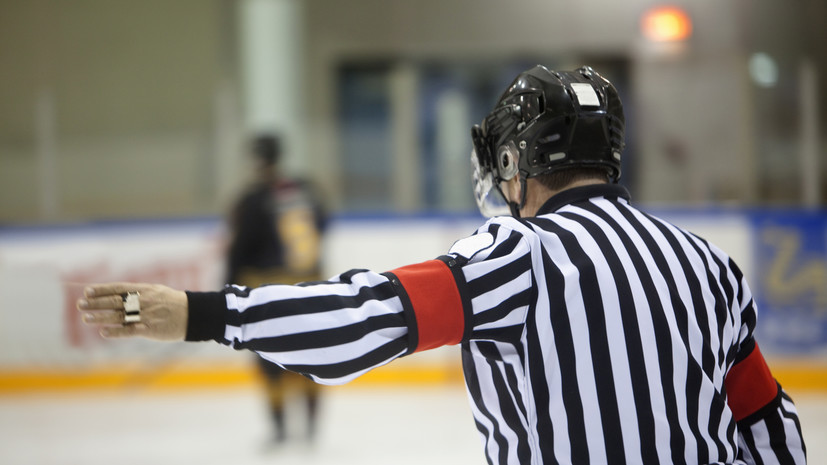 Арбитр нецензурно выругался в матче КХЛ «Локомотив» — ЦСКА на всю арену