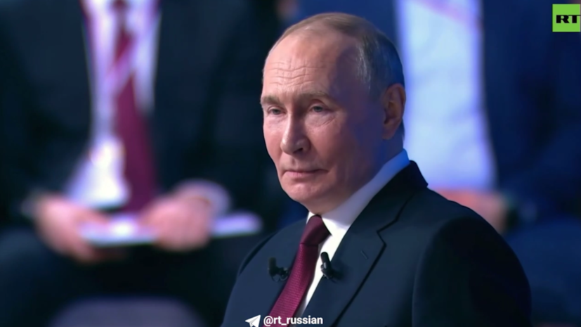 Путин рассказал, как командир на фронте поприветствовал сослуживца словом &laquo;брат&raquo;