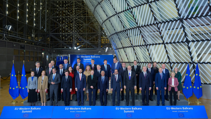 Орбан заявил, что саммит ЕС превратился в военный совет