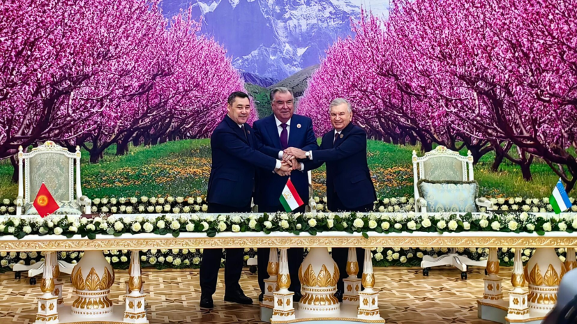 Песков: Жапарова, Рахмона и Мирзиёева наградят премией мира в Петербурге