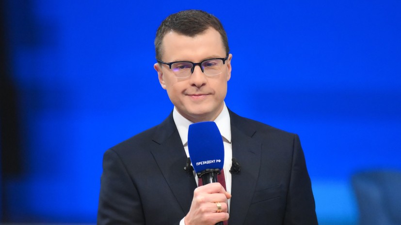 Зарубин пригласил предложившую заменить его девочку на мероприятие с Путиным