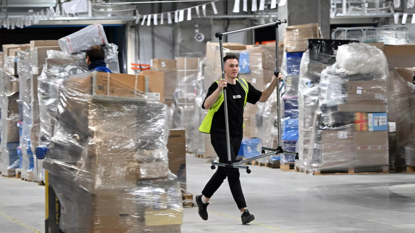 Россиянам объяснили, можно ли взыскать компенсацию за долгую доставку товара