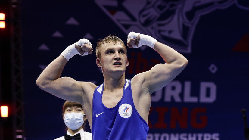 IBA оставила без изменений результат финального боя Шумкова на чемпионате мира