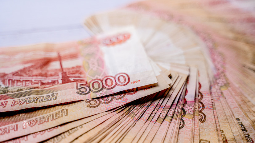 «Ведомости»: самозанятые россияне платят коллекторам больше остальных должников