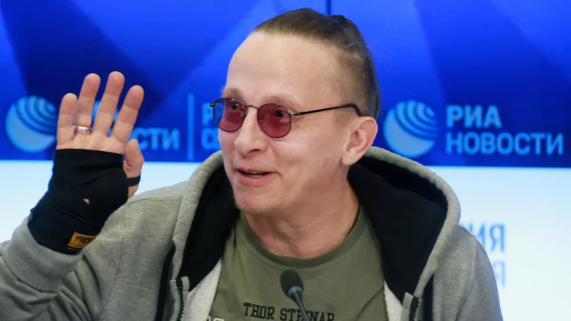 Охлобыстин посетил ДНР с гуманитарной помощью