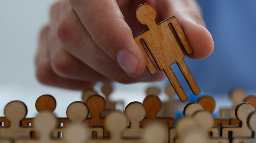 Эксперт отметил риск «каннибализации» кадров при найме 1,7 млн работников в год