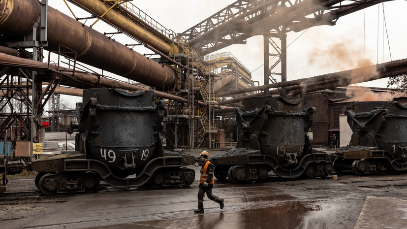В подконтрольном ВСУ Запорожье остановили производство на «Запорожстали»