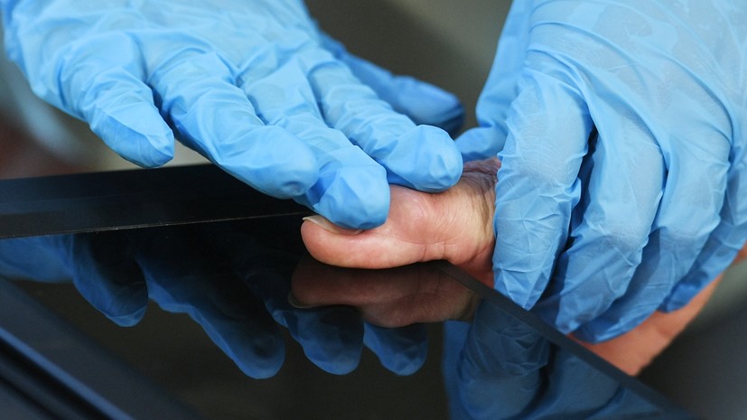 Медведев призвал масштабировать введение биометрии на все погранпункты