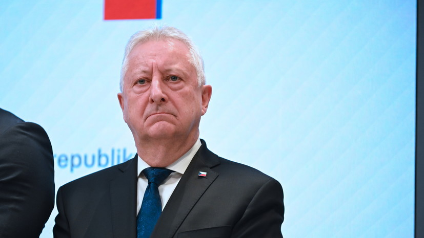 Le Monde: новому министру обороны Чехии запретили публично говорить об Украине