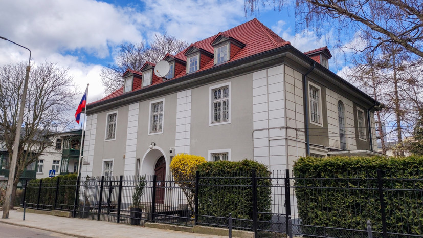 Polsat: польские чиновники пытались попасть в здание генконсульства России