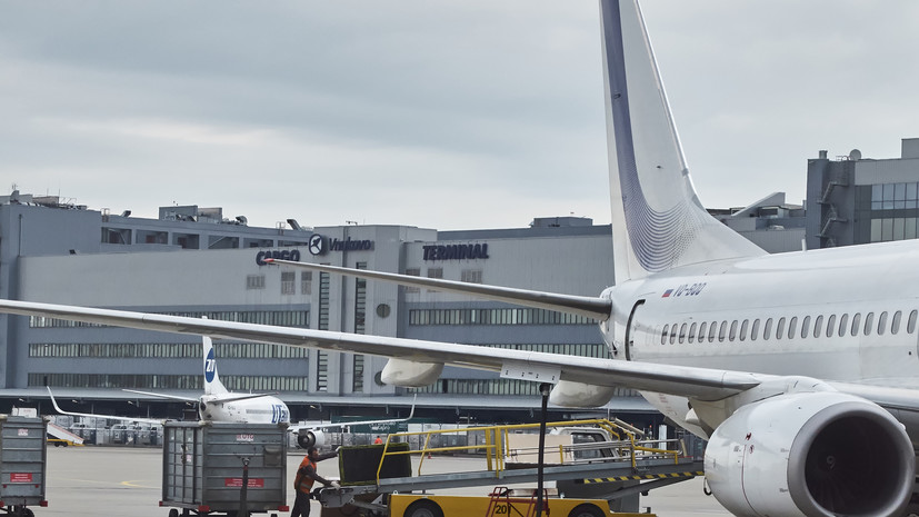 Рейс из Санкт-Петербурга в Якутск приземлился во Внуково из-за неисправности