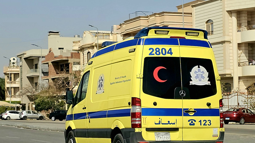 При обрушении пятиэтажного здания в Египте погибли девять человек