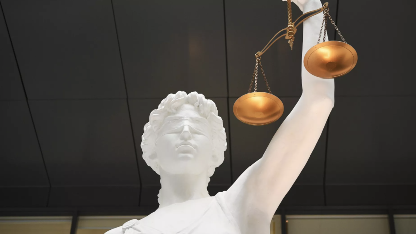 В Воронеже экс-ректора ВГУ осудили на восемь лет за порнографию и взятку