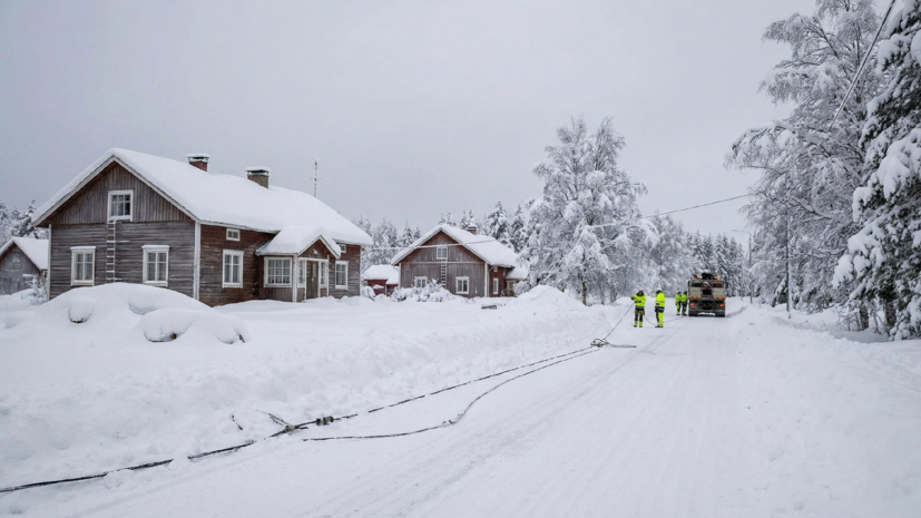 В Финляндии из-за снежной бури без электричества остались 160 тысяч домохозяйств