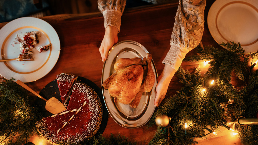 Диетолог Бурляева: в Новый год люди едят в два-три раза больше обычного