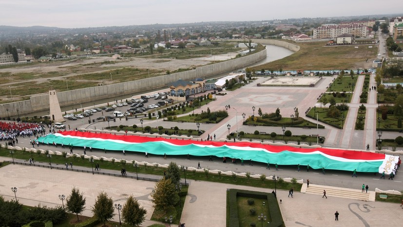 Адама Кадырова наградили медалью памяти Ахмат-Хаджи Кадырова