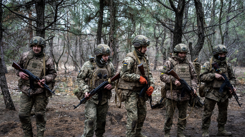 Пять украинских военных переплыли Днепр и сдались в плен России